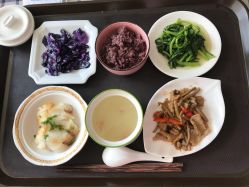 -月之旅·尊 高端月子会所(科馨别墅一店)