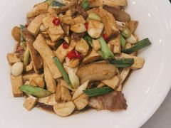 -香山湖家家宴(中山陵店)