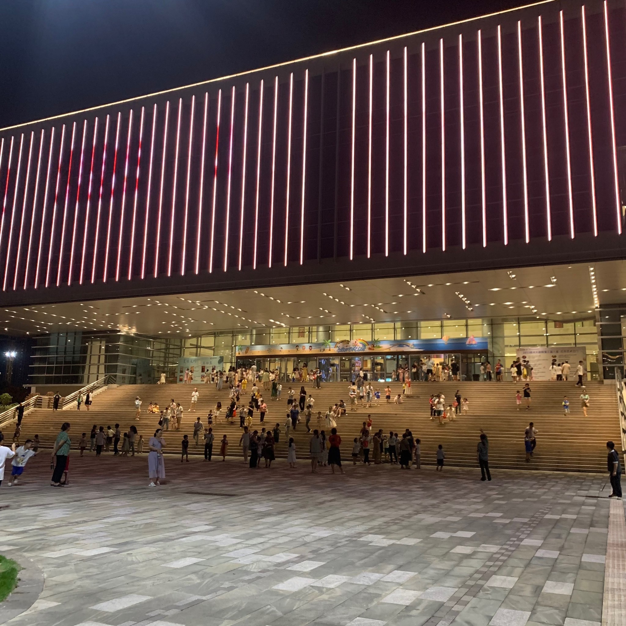 「赣州大剧院」 剧场的表演场次蛮多的