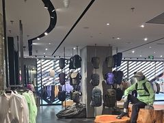 -ARC'TERYX始祖鸟(北京王府中环店)