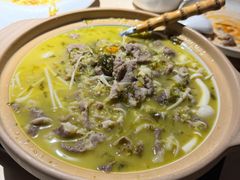 -鲜入唯煮·港式海鲜牛肉火锅(金宝街店)