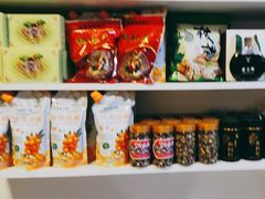 -锦明酸奶店新疆特产(斯大林西路四巷店)