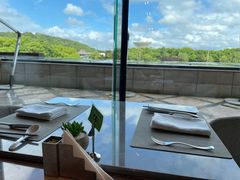 -上海佘山世茂艾美酒店