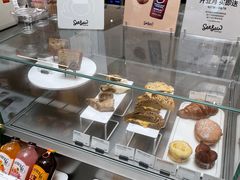 面包甜点陈列柜-Seesaw Coffee(上海虹桥天地店)