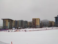 -中旅松花湖滑雪场