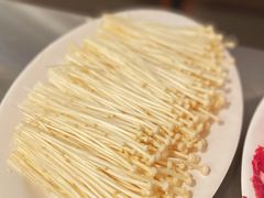 金针菇-胡须佬鸡煲四季火锅店(石厦西村直营店)