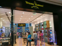 android_upload_pic-Vivienne Westwood(上海来福士广场店)
