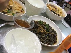 -丽丽三鲜螺蛳粉(田林路店)