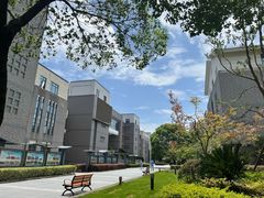 -上海师范大学附属中学(三林校区)