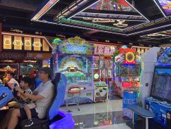 -卡通尼乐园(印象汇店)