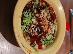-签多多串串香火锅