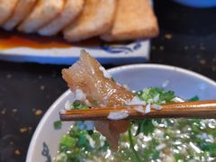 -茅草房·河畔园林火锅