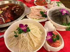 -山城年华老火锅(玉林店)