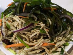 -闫家驴肉老店(华电一校店)