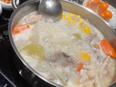 澳门鸡脚猪骨煲（小）-官也街澳门火锅(新源里店)
