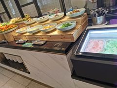 -锅儿欢海鲜火锅烤肉自助餐(东港凯虹店)