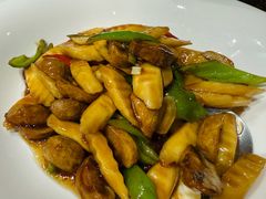 -品味居·首店·大连鲜活海鲜大连菜(东港店)