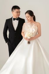 -雪中彩影婚纱摄影·微光艺术中心