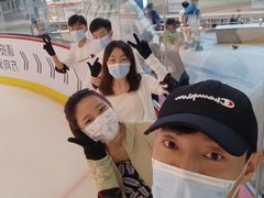 -冰纷万象滑冰场(南山万象天地店)