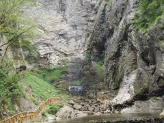 -燕子河大峡谷天坑仙境