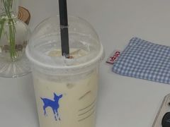 满庭芳茉莉轻乳茶-瑞幸咖啡(泊寓瑞达公寓店)