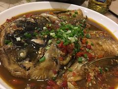 剁椒鱼头-江南古镇味道·私房菜