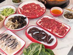-毛辣果·贵州红酸汤牛肉火锅(西单店)