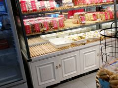 面包甜点陈列柜-吉美诺烘焙(公园北路店)