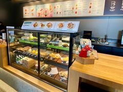 面包甜点陈列柜-星巴克(成都莱蒙都会店)