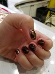 -U mi Nail美甲工作室