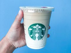 -星巴克臻选(盐城金鹰聚龙湖店)