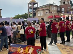 -王府井奥莱棋盘山小镇