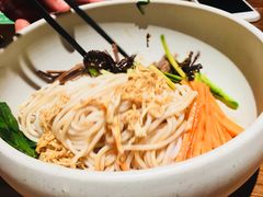 鸡丝凉米线-云海肴·汽锅鸡·云南菜(美罗城店)