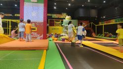 -蹦蹦跳跳(新奥购物中心店)