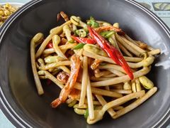 -思念果岭湖畔花房餐厅