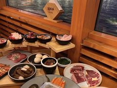 -拾勝牛·江景安格斯烧肉放题(江湾阳光天地店)