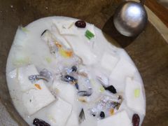 -滇香肴·云南菜蒸汽石锅鱼(云南北路店)