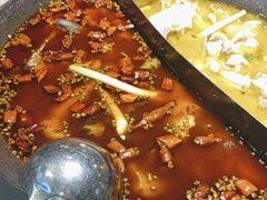 -吃城都·鱼蛙火锅(西玉龙街店)