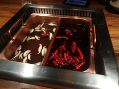 -老牌坊云南鱼豆花火锅(嵩山店)