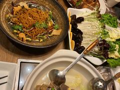 -拾味馆·浓鲜骨汤(光谷天地店)
