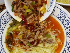 -李与白包子铺(桐梓林店)