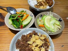 -红猪卤肉饭(大西洋美食城店)