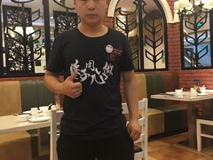 -闫府私房菜(经四路万达店)