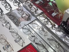 -视野联行眼镜蔡司·依视路官方授权店(顺城店)