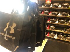 -UNDER ARMOUR(新燕莎奥莱店)