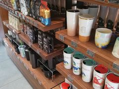 零售区-星巴克臻选(成都宽窄巷子店)