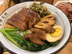 狮头牌鹅肉拼大肠饭-狮头牌卤味研究所·卤味饭(花城汇南区店)