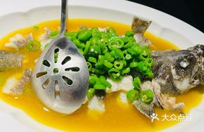 Scrambled Green Pepper and Scallion Grouper