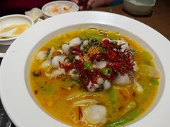 酸汤鱼-吕氏疙瘩汤·新鲁菜(济南万象城店)
