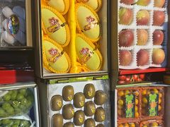 -上海龙吴水胜海发市场